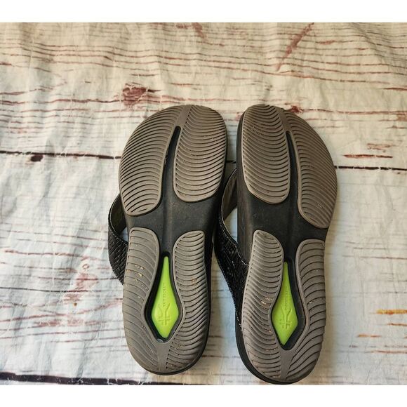 Kuru Kala Orthotic Black Flip Flops Size 12 main image 4